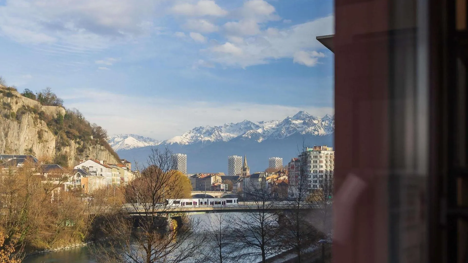 6 Hôtels Budget près du Musée Saint-Laurent à Grenoble