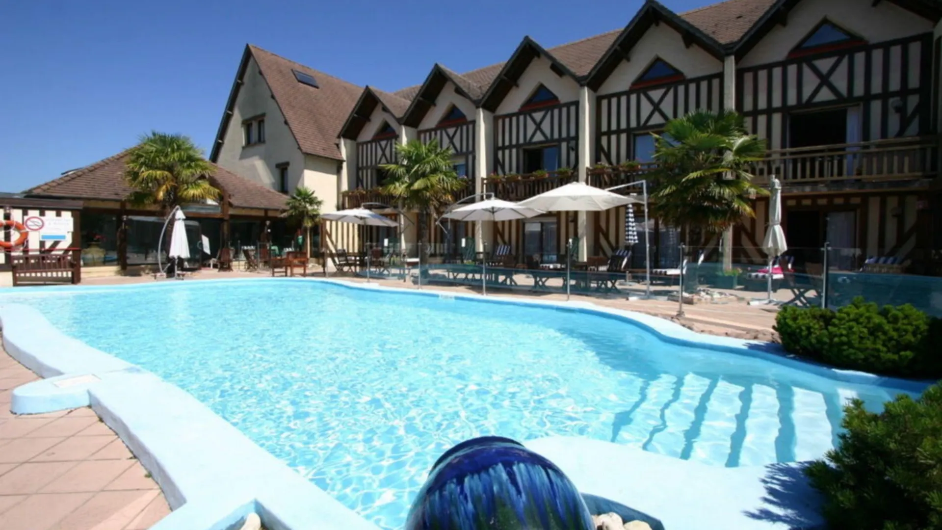 5 Hôtels Familiaux à Découvrir Près de la Chapelle Saint-Laurent